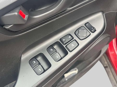 Used 2019 Hyundai Kona SEL w/ Cargo Package AWD/4WD image 16