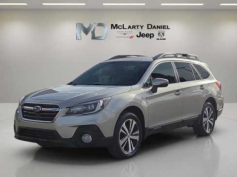 Used 2019 Subaru Outback 2.5i Limited image 2