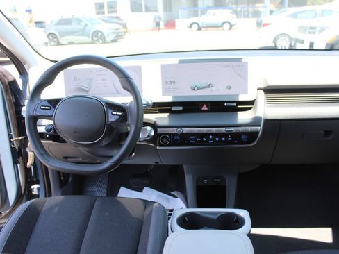 Used 2024 Hyundai Ioniq 5 SEL RWD image 18
