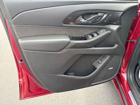 Certified 2020 Chevrolet Traverse High Country w/ LPO, Floor Liner Package image 81