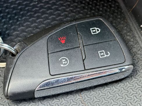 Used 2025 Chevrolet Equinox LT image 25