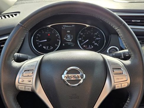 Used 2016 Nissan Rogue SL w/ SL Premium Package image 28