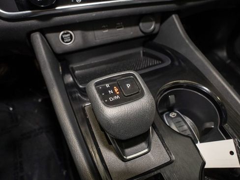 Used 2023 Nissan Rogue SV w/ SV Premium B Package image 18