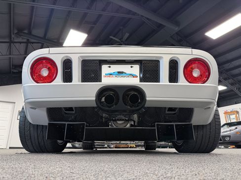 Used 2005 Ford GT image 35