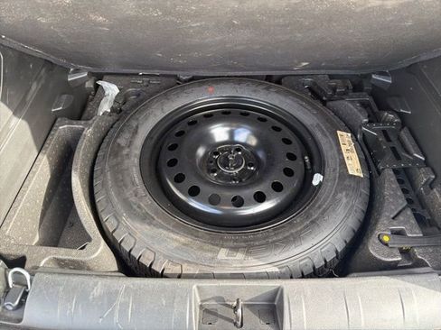 Used 2023 Jeep Renegade Trailhawk image 17