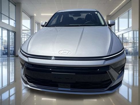 Certified 2025 Hyundai Sonata SE FWD image 10
