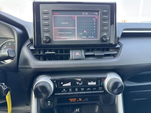 Certified 2019 Toyota RAV4 LE image 13