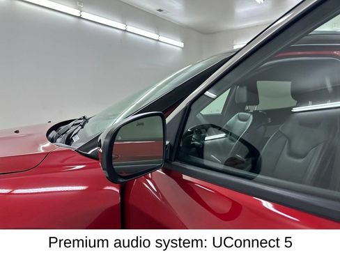 Used 2025 Jeep Compass Limited AWD/4WD image 18