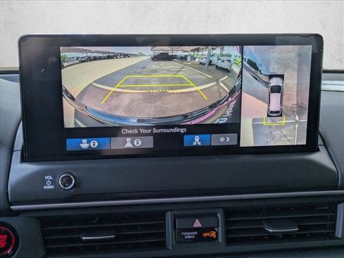 Certified 2026 Honda Pilot Touring image 13