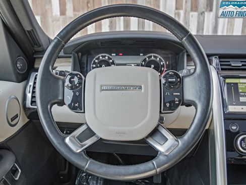 Used 2019 Land Rover Discovery HSE AWD/4WD image 13