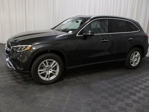 New 2025 Mercedes-Benz GLC 300 4MATIC image 3