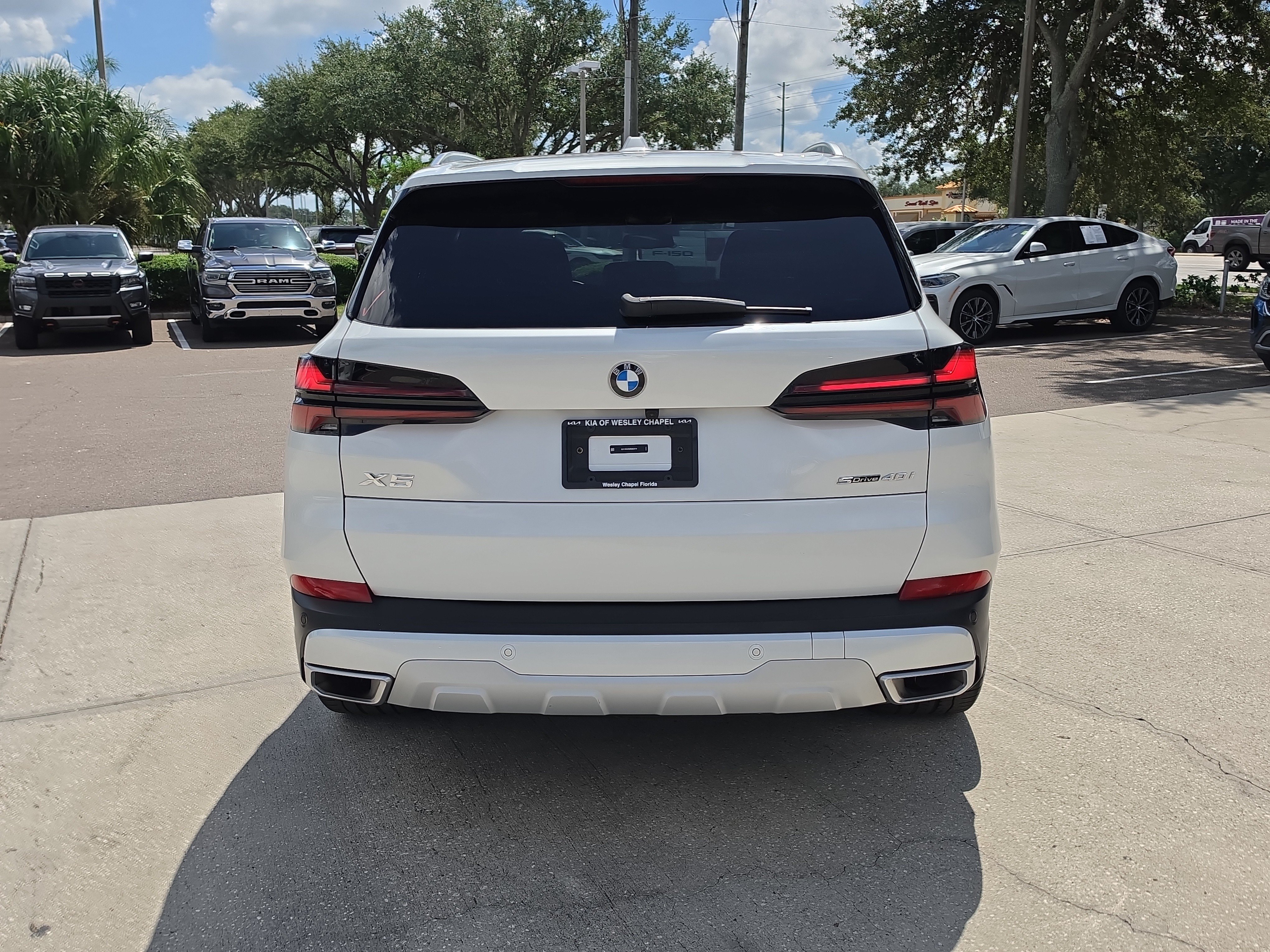 Used 2024 BMW X5 sDrive40i w/ Premium Package RWD image 7