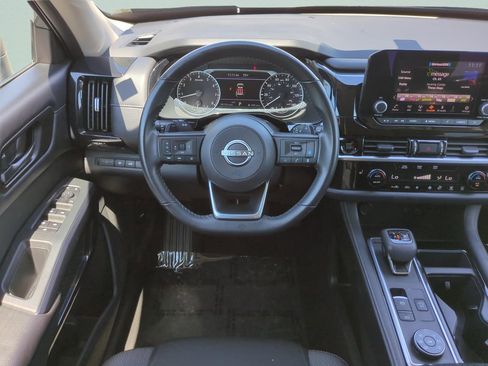 Certified 2025 Nissan Pathfinder SV AWD/4WD image 21