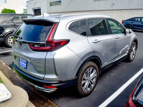 Used 2022 Honda CR-V Touring image 16