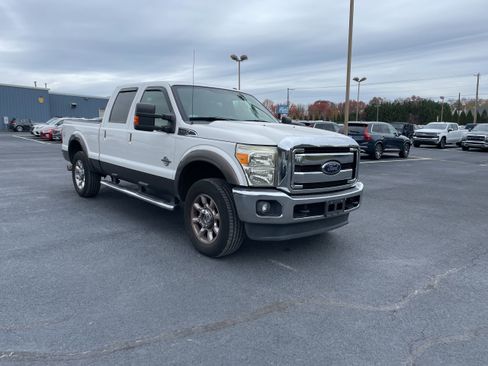 Used 2016 Ford F250 Lariat w/ Lariat Ultimate Package image 7