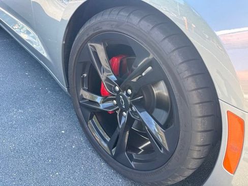 Used 2023 Chevrolet Camaro SS RWD image 9