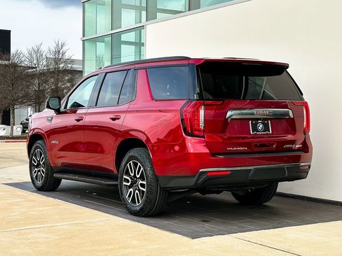 Used 2024 GMC Yukon AT4 w/ Technology Package image 7