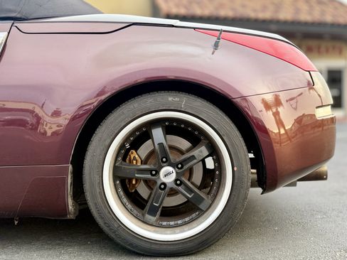 Used 2006 Nissan 350Z Grand Touring RWD image 13