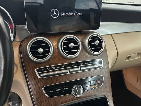 Used 2019 Mercedes-Benz C 300 4MATIC Cabriolet w/ Premium Package image 19