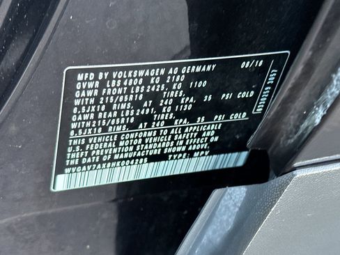 Used 2017 Volkswagen Tiguan S image 33