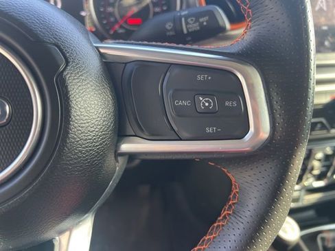 Used 2021 Jeep Gladiator Mojave image 11