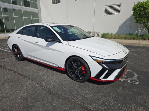 New 2026 Hyundai Elantra N w/ Cargo Package FWD image 4