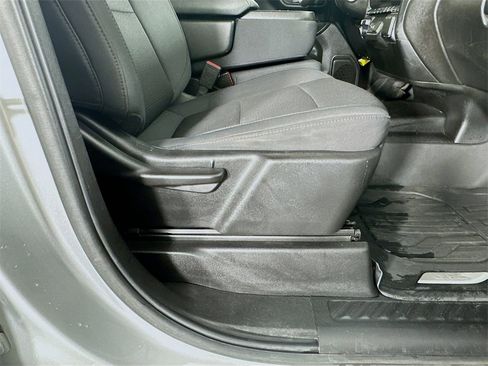 Used 2021 GMC Sierra 2500 4x4 Crew Cab w/ Convenience Package image 22