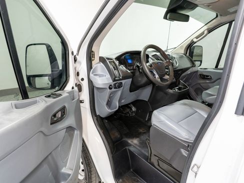 Used 2019 Ford Transit 150 130 Low Roof RWD image 13