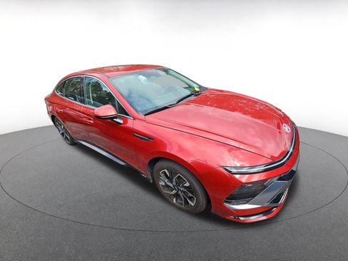 Used 2025 Hyundai Sonata SEL image 2