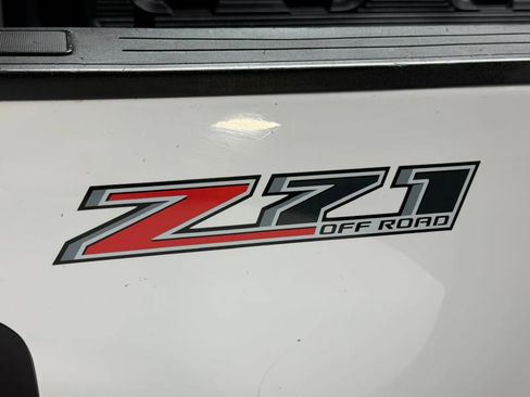 Used 2017 GMC Sierra 1500 2WD Regular Cab image 9