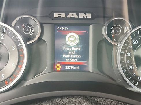 Used 2022 RAM 2500 Big Horn w/ Cold Weather Group image 20