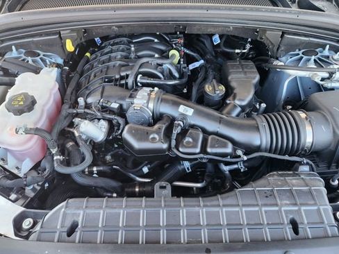 Certified 2025 Jeep Grand Cherokee Laredo w/ Trailer Tow Package image 29