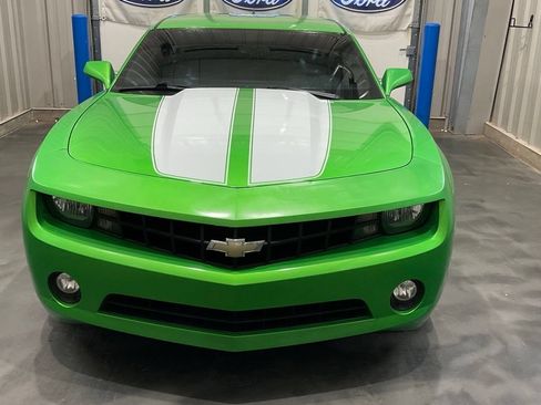 Used 2011 Chevrolet Camaro LT w/ White Stripe Package RWD image 7