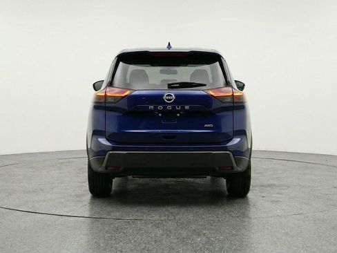 Used 2025 Nissan Rogue SV AWD/4WD image 7