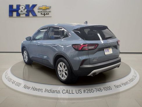 Used 2023 Ford Escape Active FWD image 4