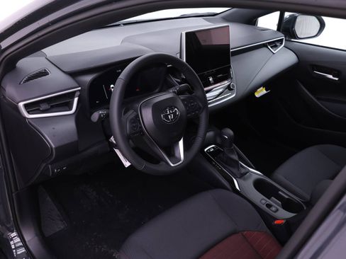 New 2026 Toyota Corolla SE image 3