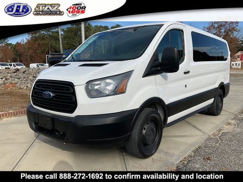 Used 2019 Ford Transit 150 XL image 3