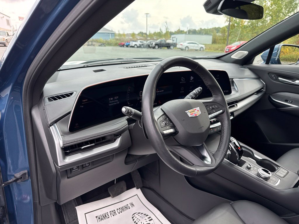 Used 2025 Cadillac XT4 Premium Luxury AWD/4WD image 25