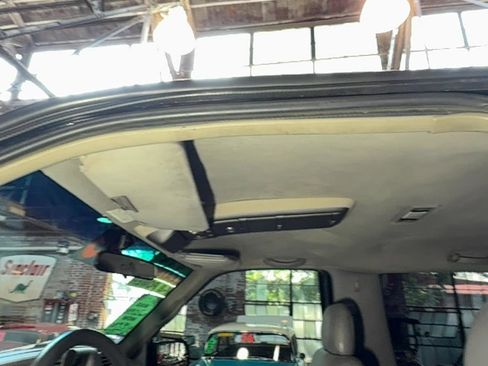 Used 1995 GMC Yukon SLE image 17