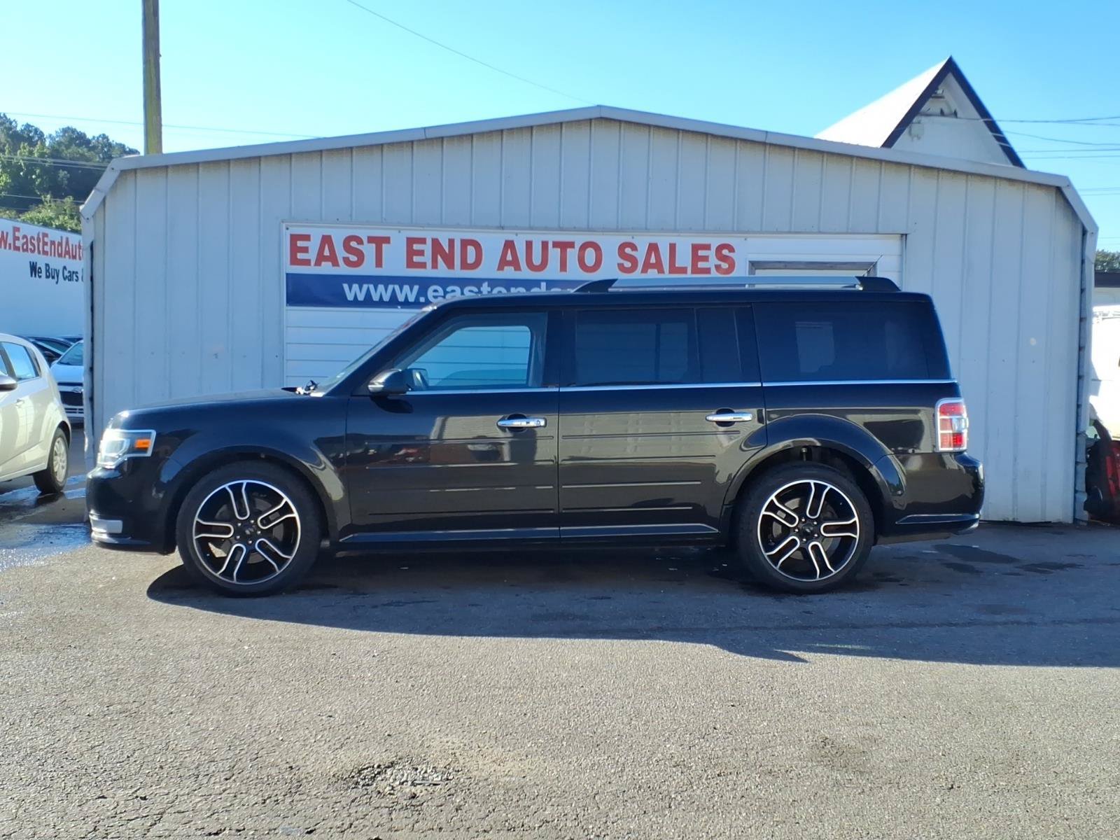 Used 2014 Ford Flex Limited w/ Equipment Group 303A AWD/4WD image 2