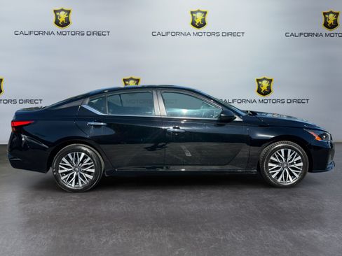 Used 2025 Nissan Altima 2.5 SV FWD image 6
