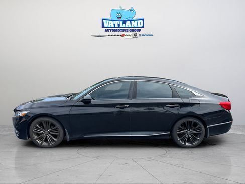Used 2018 Honda Accord Touring image 21