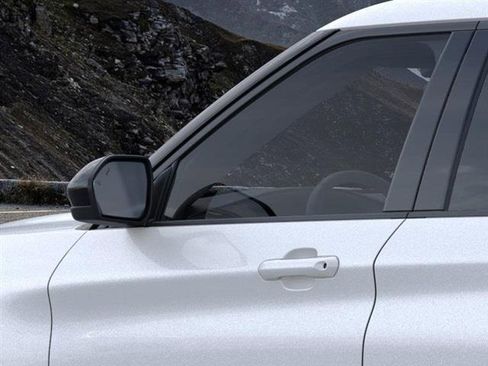 New 2024 Ford Explorer XLT w/ Equipment Group 202A image 20