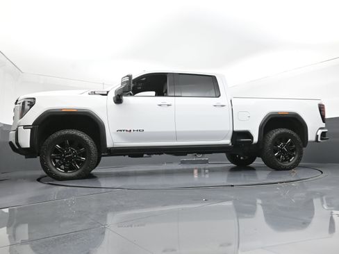 Used 2024 GMC Sierra 2500 AT4 w/ AT4 Premium Plus Package image 24