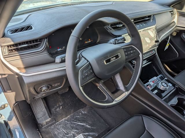 New 2026 Jeep Grand Cherokee Limited w/ Limited Altitude Package AWD/4WD image 11