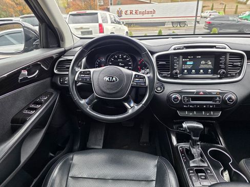 Used 2019 Kia Sorento EX image 20