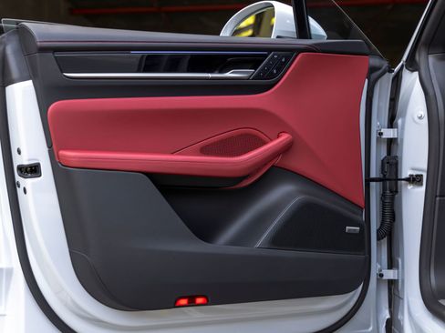 Certified 2024 Porsche Macan 4 Electric image 21