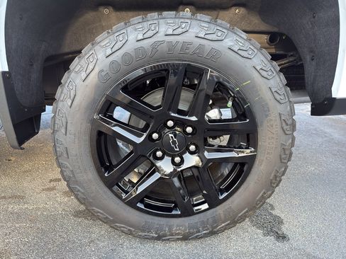 New 2026 Chevrolet Silverado 1500 LT Trail Boss w/ Convenience Package II AWD/4WD image 34