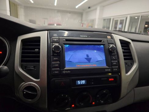 Used 2012 Toyota Tacoma 4x4 Double Cab w/ TRD Off-Road Pkg image 24
