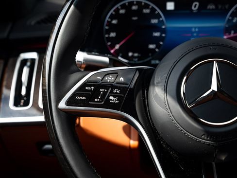 Used 2024 Mercedes-Benz S 580 4MATIC Sedan image 37